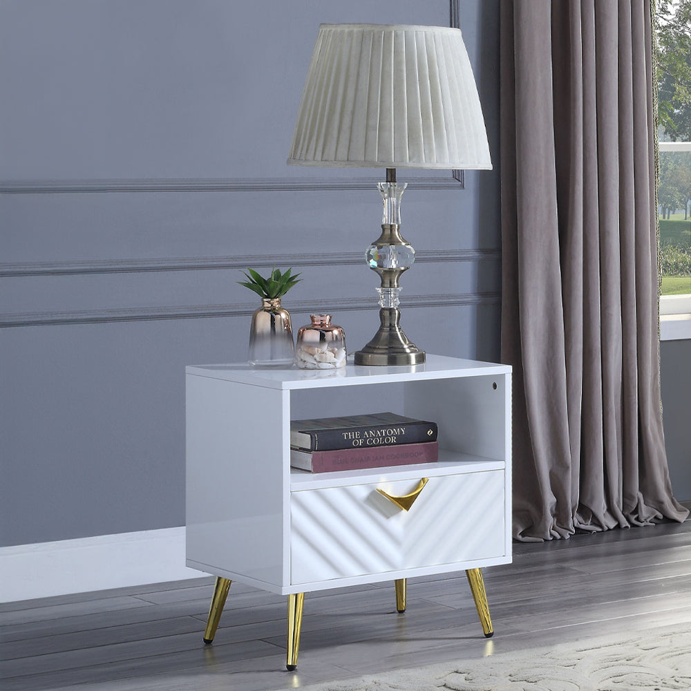 ACME Gaines White High Gloss End Table Model LV01140